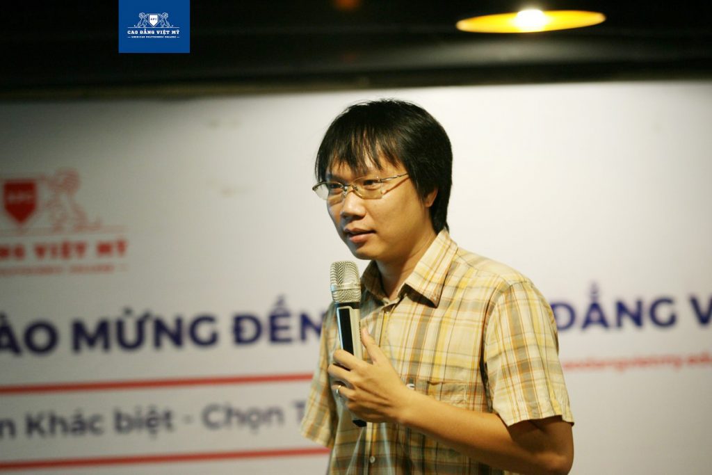 Campus tour học sinh Dương Văn Dương tham quan Việt Mỹ thầy khôi chia sẻ ngành tiếng nhật