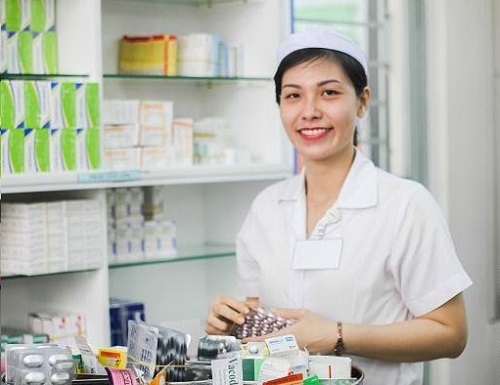 Học cao đẳng Dược có dễ xin việc không?