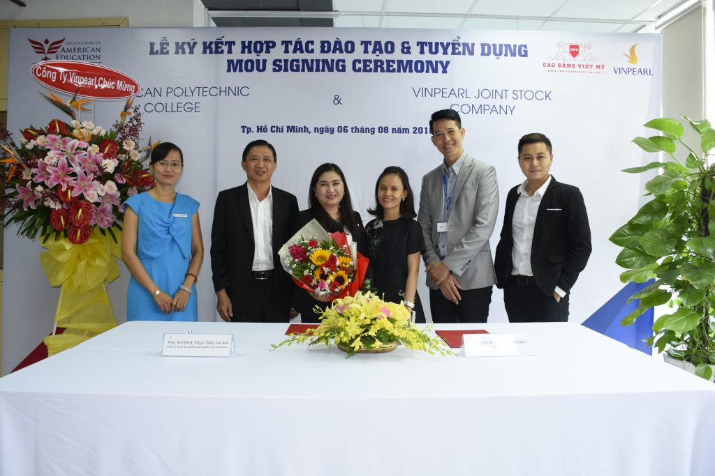 Trường Cao Đẳng Việt Mỹ hợp tác với doanh nghiệp và giới thiệu việc làm. Trường Cao Đẳng Việt Mỹ hợp tác với doanh nghiệp và giới thiệu việc làm.