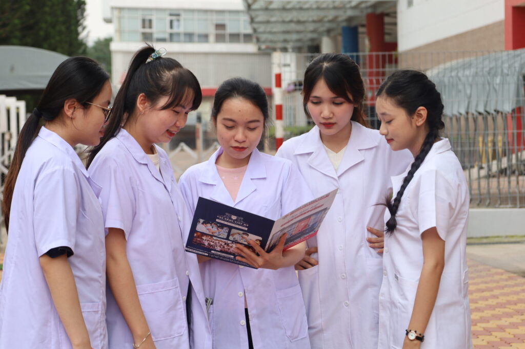 xét học bạ ngành dược